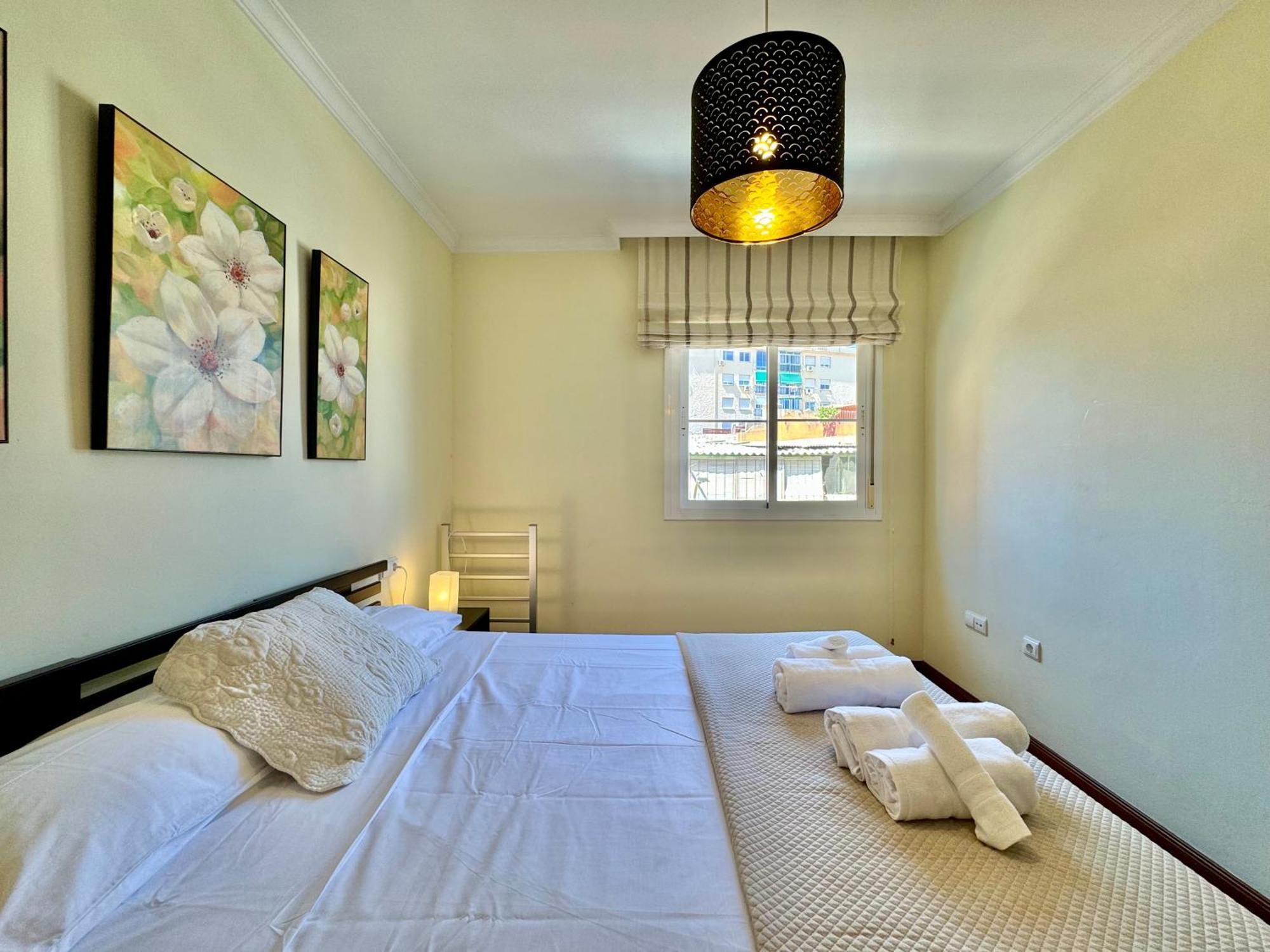 Lujoso Piso Centro Aparcamiento Privado, Terraza & Ac Apartment Малага Екстериор снимка