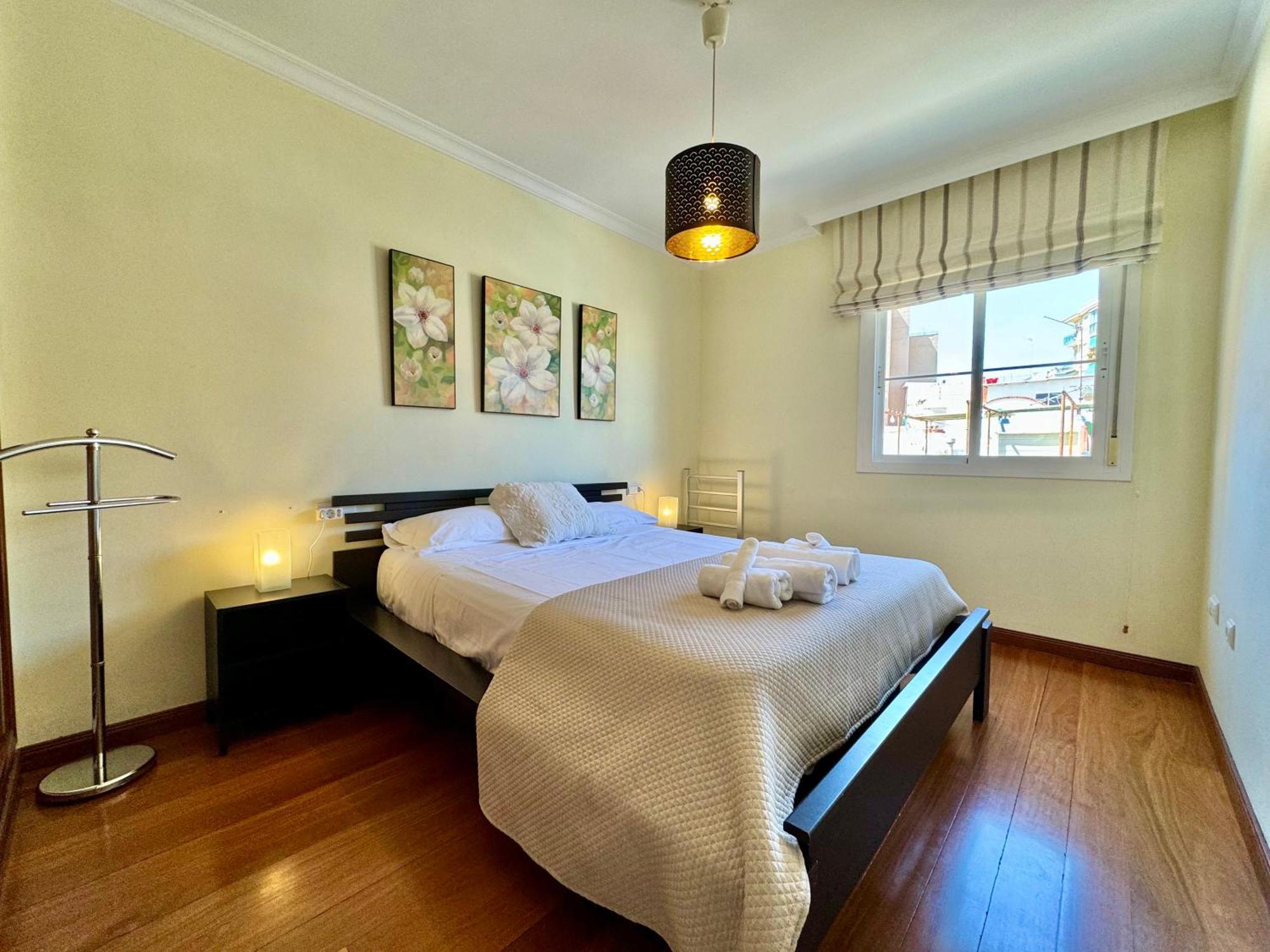 Lujoso Piso Centro Aparcamiento Privado, Terraza & Ac Apartment Малага Екстериор снимка