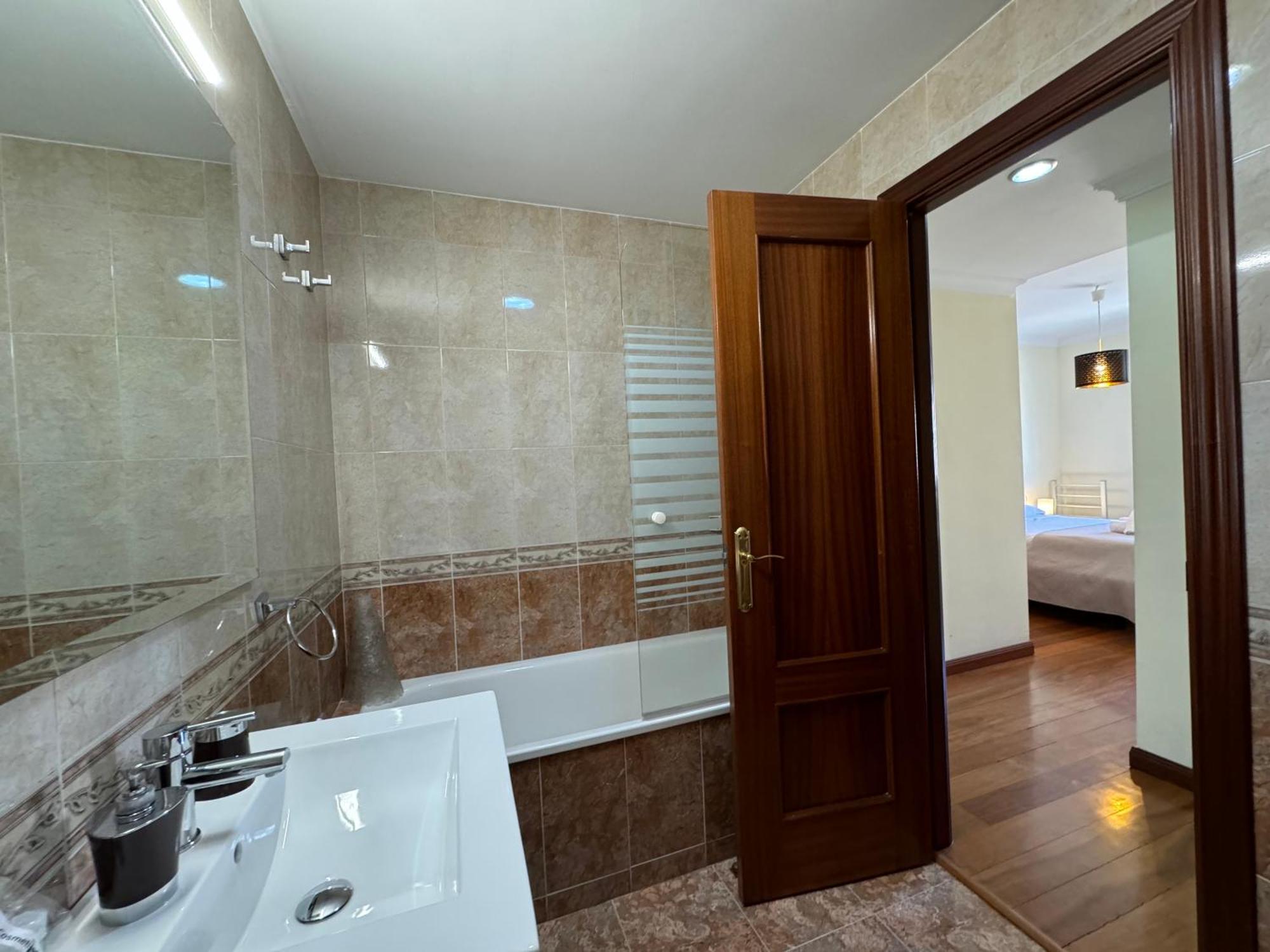 Lujoso Piso Centro Aparcamiento Privado, Terraza & Ac Apartment Малага Екстериор снимка