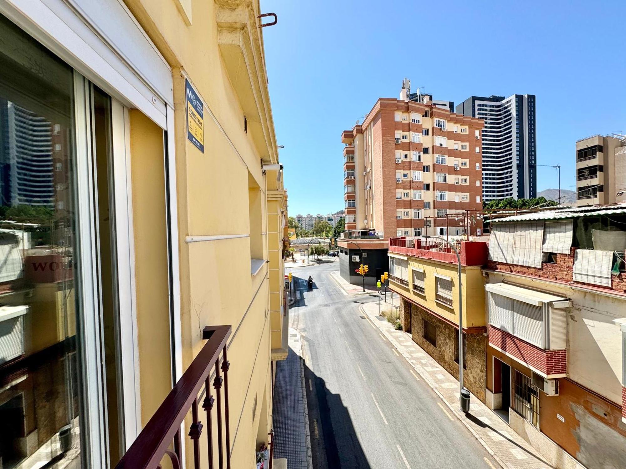 Lujoso Piso Centro Aparcamiento Privado, Terraza & Ac Apartment Малага Екстериор снимка